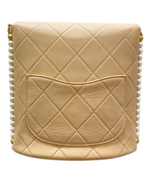 CHANEL（シャネル）CHANEL (シャネル) サイドパールショルダーバッグ ベージュの古着・服飾アイテム