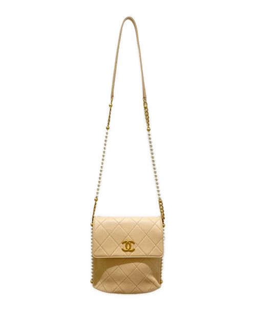 CHANEL（シャネル）CHANEL (シャネル) サイドパールショルダーバッグ ベージュの古着・服飾アイテム