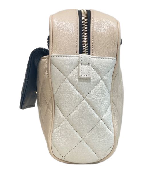 CHANEL（シャネル）CHANEL (シャネル) ショルダーバッグ ブラック×ベージュ×ホワイトの古着・服飾アイテム