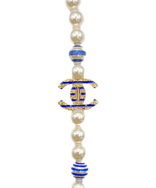 CHANEL（シャネル）CHANEL (シャネル) パールココマークモチーフロングネックレス ホワイト×ゴールド×ブルーの古着・服飾アイテム