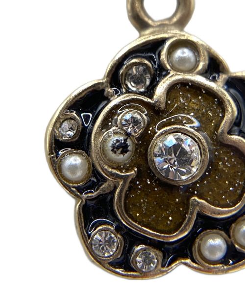 CHANEL（シャネル）CHANEL (シャネル) カメリアココマークネックレス ブラック×ゴールドの古着・服飾アイテム