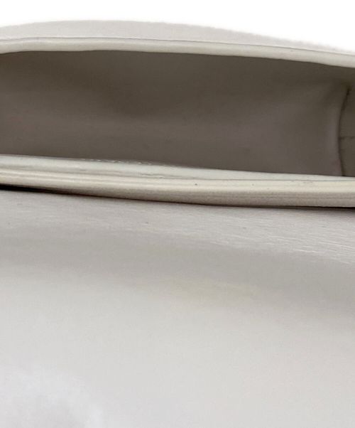 BOTTEGA VENETA（ボッテガベネタ）BOTTEGA VENETA (ボッテガベネタ) イントレチャートポシェット ホワイトの古着・服飾アイテム