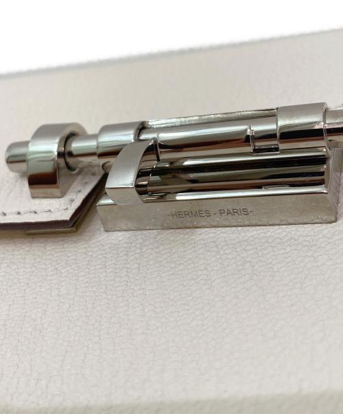 HERMES（エルメス）HERMES (エルメス) ヴェルーミニストラップバッグ アイボリー×オレンジの古着・服飾アイテム