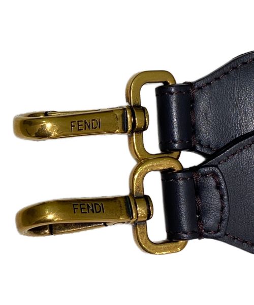 FENDI（フェンディ）FENDI (フェンディ) ショルダーストラップ ブラウン×アンティークゴールドの古着・服飾アイテム