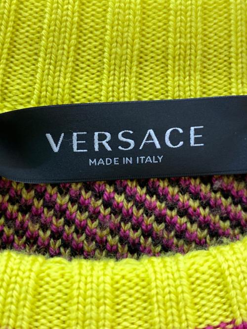 VERSACE（ヴェルサーチェ）VERSACE (ヴェルサーチ) サイケデリックニットプルオーバー イエロー×ピンク サイズ:38の古着・服飾アイテム