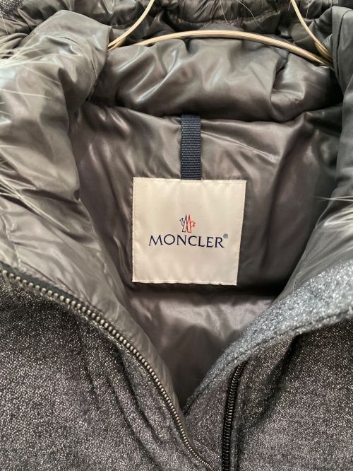 MONCLER（モンクレール）MONCLER (モンクレール) CARDAMINE GIUBBOTTO グレー サイズ:０の古着・服飾アイテム