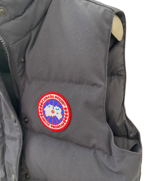 CANADA GOOSE（カナダグース）CANADA GOOSE (カナダグース) Freestyle ダウンベスト ネイビー サイズ:Sの古着・服飾アイテム