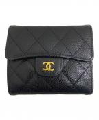 CHANELシャネル）の古着「クラシックスモールフラップウォレット」｜ブラック