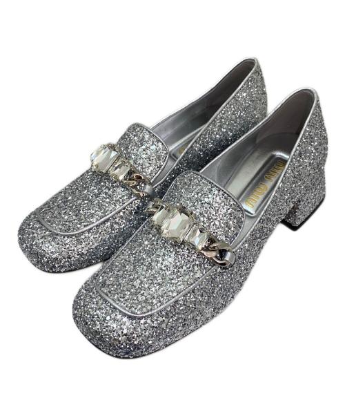 MIU MIU（ミュウミュウ）MIU MIU (ミュウミュウ) クリスタルグリッターローファー シルバー サイズ:37　1/2の古着・服飾アイテム
