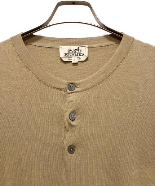 HERMES（エルメス）HERMES (エルメス) ノーカラーレイヤードニットポロシャツ ベージュ サイズ:Ｌの古着・服飾アイテム