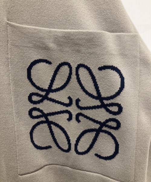 LOEWE（ロエベ）LOEWE (ロエベ) アナグラムインターシャポケットセーター グレー サイズ:XSの古着・服飾アイテム