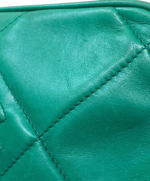 CHANEL（シャネル）CHANEL (シャネル) フリンジチェーンショルダーバッグ グリーンの古着・服飾アイテム