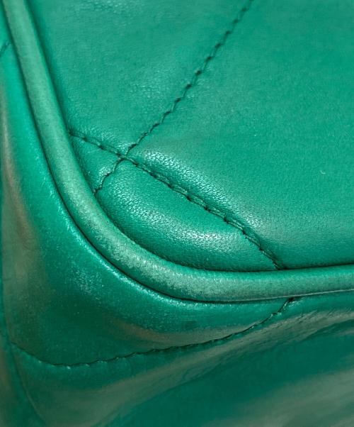 CHANEL（シャネル）CHANEL (シャネル) フリンジチェーンショルダーバッグ グリーンの古着・服飾アイテム