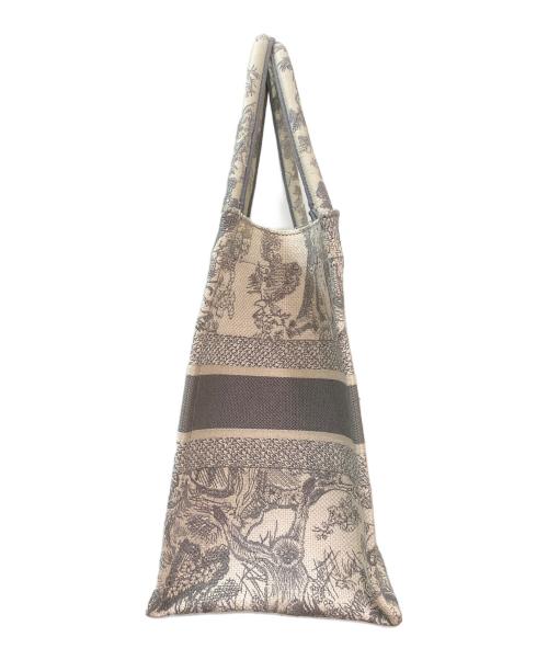 Christian Dior（クリスチャン ディオール）Christian Dior (クリスチャン ディオール) Dior Book Tote バッグ ミディアム ホワイト サイズ:ミディアムの古着・服飾アイテム