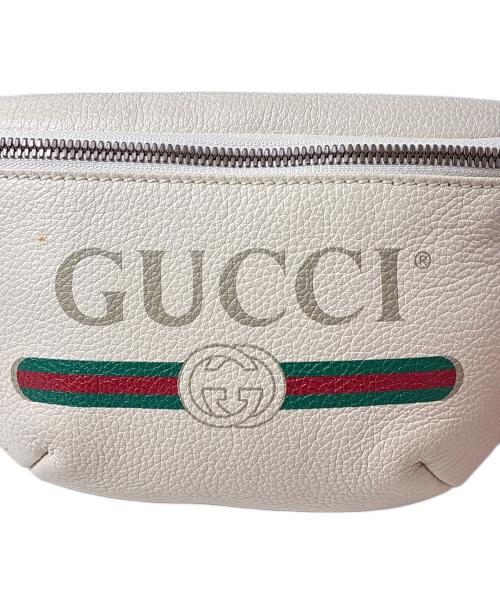 GUCCI（グッチ）GUCCI (グッチ) ロゴプリント スモールベルトバッグ  ホワイトの古着・服飾アイテム