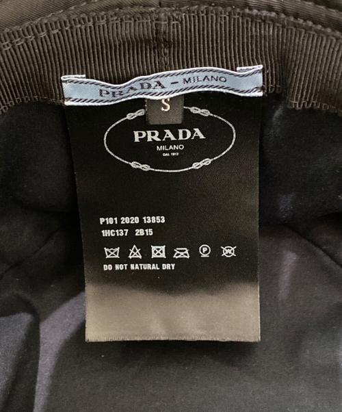PRADA（プラダ）PRADA (プラダ) トライアングルロゴプレートバケットハット ブラック サイズ:S(57cm)の古着・服飾アイテム