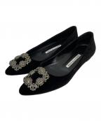 Manolo Blahnikマノロブラニク）の古着「ハンギシフラットパンプス」｜ブラック