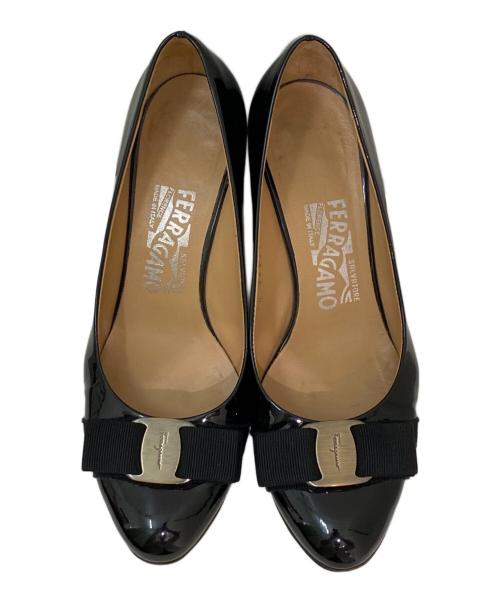 Salvatore Ferragamo（サルヴァトーレ フェラガモ）Salvatore Ferragamo (サルヴァトーレ フェラガモ) CARLA55（カーラ55）ヴァラ リボン パンプス ブラック サイズ:5 1/2の古着・服飾アイテム