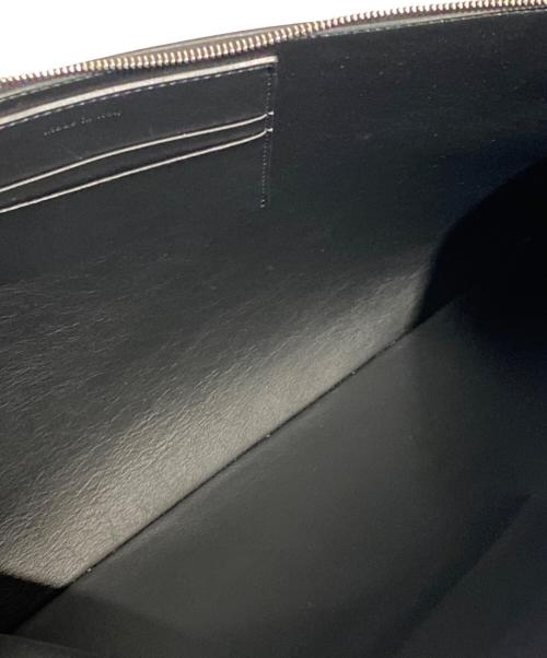 CELINE（セリーヌ）CELINE (セリーヌ) ロゴモチーフクラッチバッグ ブラックの古着・服飾アイテム