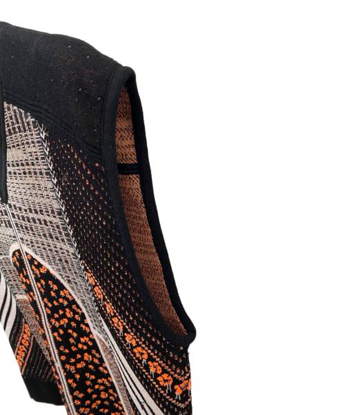 Mame Kurogouchi（マメクロゴウチ）Mame Kurogouchi (マメクロゴウチ) 金木犀柄ニットベスト ブラック サイズ:2の古着・服飾アイテム