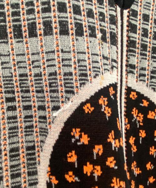 Mame Kurogouchi（マメクロゴウチ）Mame Kurogouchi (マメクロゴウチ) 金木犀柄ニットベスト ブラック サイズ:2の古着・服飾アイテム