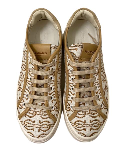 Salvatore Ferragamo（サルヴァトーレ フェラガモ）Salvatore Ferragamo (サルヴァトーレ フェラガモ) DAHLIAスニーカー ホワイト×ブラウン サイズ:7の古着・服飾アイテム