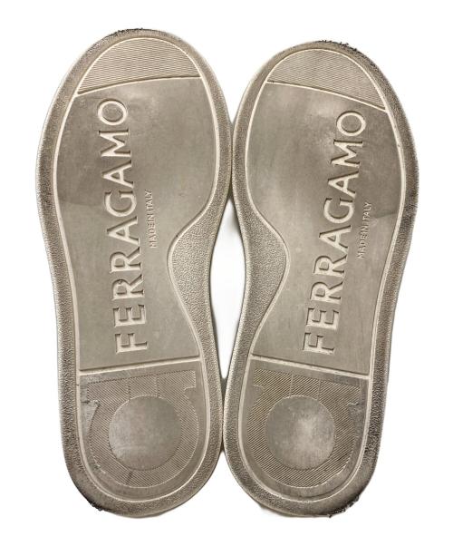Salvatore Ferragamo（サルヴァトーレ フェラガモ）Salvatore Ferragamo (サルヴァトーレ フェラガモ) DAHLIAスニーカー ホワイト×ブラウン サイズ:7の古着・服飾アイテム