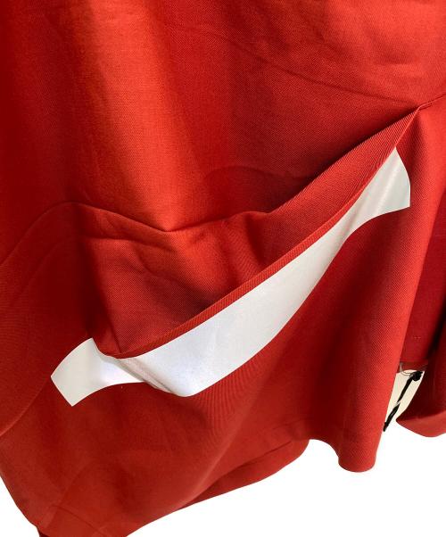 me ISSEY MIYAKE（ミーイッセイ ミヤケ）me ISSEY MIYAKE (ミーイッセイ ミヤケ) アシンメトリーカットソー レッド サイズ:Freeの古着・服飾アイテム