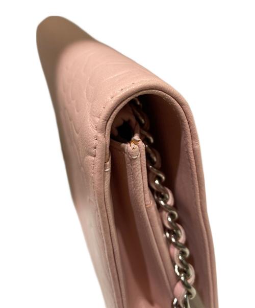 CHANEL（シャネル）CHANEL (シャネル) カメリアチェーンショルダーバッグ ピンクの古着・服飾アイテム