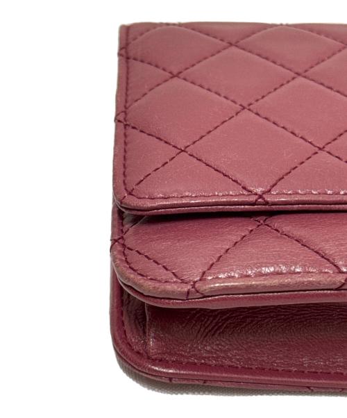 CHANEL（シャネル）CHANEL (シャネル) ラム マトラッセチェーンウォレット ショッキングピンクの古着・服飾アイテム