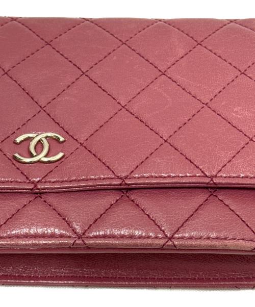 CHANEL（シャネル）CHANEL (シャネル) ラム マトラッセチェーンウォレット ショッキングピンクの古着・服飾アイテム