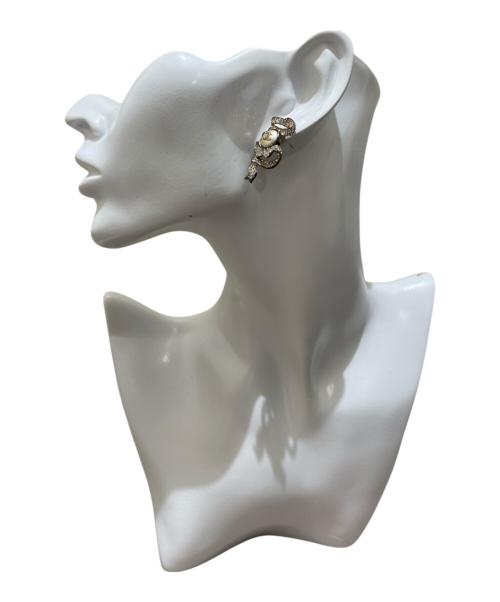 CHANEL（シャネル）CHANEL (シャネル) ストーン付ココマークピアス　2018年製 ゴールドの古着・服飾アイテム