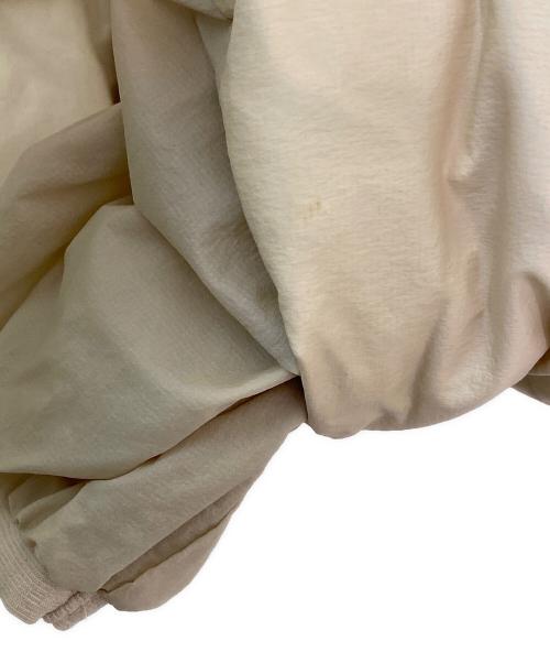 STAMMBAUM（シュタンバウム）STAMMBAUM (シュタンバウム) OLMETEX SHORT DOWN JACKET ベージュ サイズ:Freeの古着・服飾アイテム