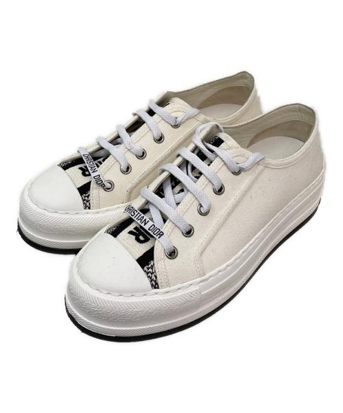Christian Dior（クリスチャン ディオール）Christian Dior (クリスチャン ディオール) WALK'N'DIOR キャンバス スニーカー ホワイト サイズ:36の古着・服飾アイテム