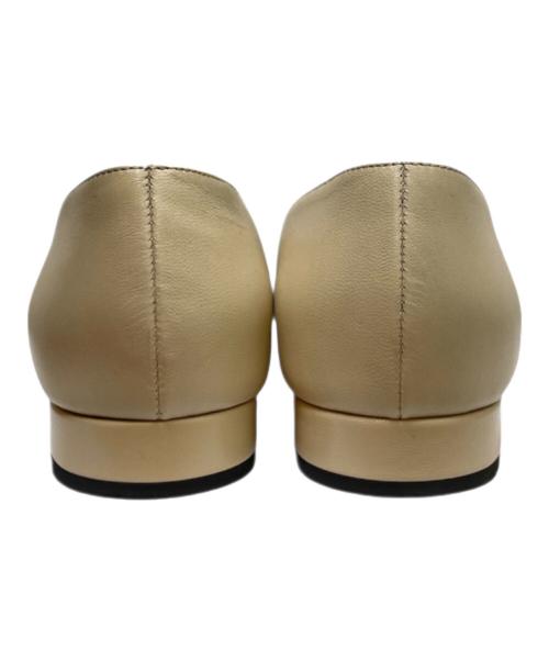 CHANEL（シャネル）CHANEL (シャネル) バレリーナココマークロゴパンプス ベージュ×ブラック サイズ:38の古着・服飾アイテム