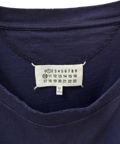 Maison Margiela（メゾンマルジェラ）Maison Margiela (メゾンマルジェラ) ダメージ加工 BINGO Tシャツ ネイビー サイズ:Mの古着・服飾アイテム
