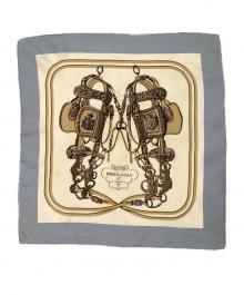 HERMES（エルメス）の古着「シルクスカーフ」｜ブルー×ホワイト