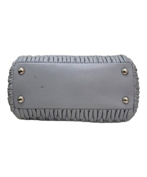 MIU MIU（ミュウミュウ）MIU MIU (ミュウミュウ) ナッパクリスタルマテラッセレザーバッグ スカイブルーの古着・服飾アイテム