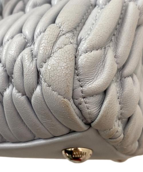 MIU MIU（ミュウミュウ）MIU MIU (ミュウミュウ) ナッパクリスタルマテラッセレザーバッグ スカイブルーの古着・服飾アイテム