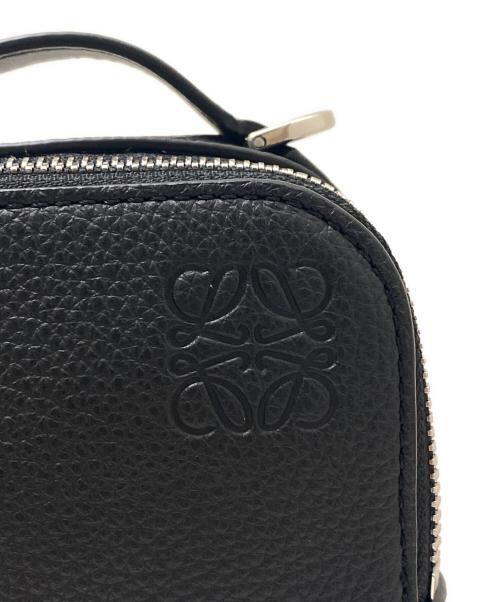 LOEWE（ロエベ）LOEWE (ロエベ) クロスボディカメラバッグミニ ブラックの古着・服飾アイテム