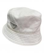 PRADAプラダ）の古着「バケットハット」｜ホワイト