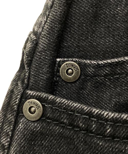 YANUK（ヤヌーク）YANUK (ヤヌーク) デニムパンツ ブラック サイズ:24の古着・服飾アイテム