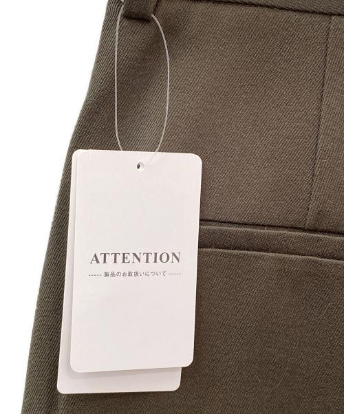 EVERYDAY I LIKE.（エヴリデイ アイ ライク）EVERYDAY I LIKE. (エヴリデイ アイ ライク) Clean Tuck パンツ 1 カーキ サイズ:34の古着・服飾アイテム