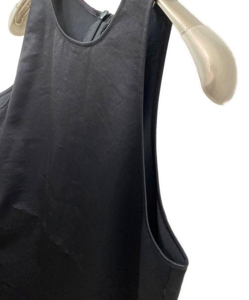 EVERYDAY I LIKE.（エヴリデイ アイ ライク）EVERYDAY I LIKE. (エヴリデイ アイ ライク) Minimal Satin NoSleeve Blouse ブラック サイズ:Freeの古着・服飾アイテム