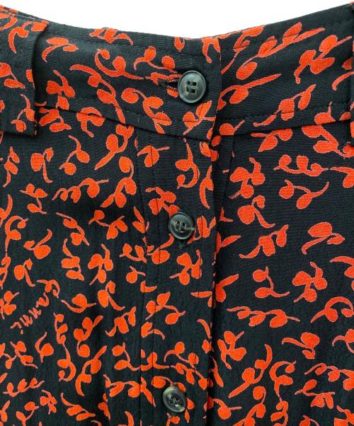 GANNI（ガニー）GANNI (ガニー) レーヨンクレープ プリントミディスカート レッド×ブラック サイズ:34の古着・服飾アイテム