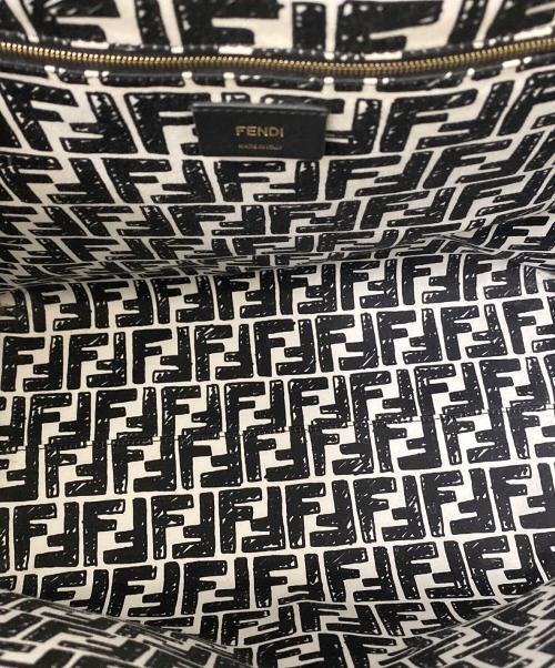 FENDI（フェンディ）FENDI (フェンディ) カルフォルニアスカイトートバッグ ホワイトの古着・服飾アイテム
