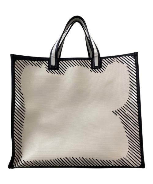 FENDI（フェンディ）FENDI (フェンディ) カルフォルニアスカイトートバッグ ホワイトの古着・服飾アイテム