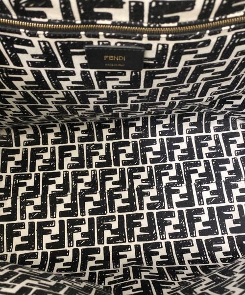 FENDI（フェンディ）FENDI (フェンディ) カルフォルニアスカイトートバッグ ホワイトの古着・服飾アイテム
