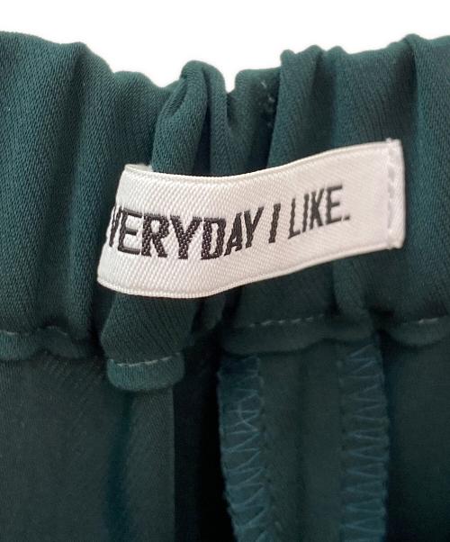 EVERYDAY I LIKE.（エヴリデイ アイ ライク）EVERYDAY I LIKE. (エヴリデイ アイ ライク) イージーフレアパンツ グリーン サイズ:34の古着・服飾アイテム