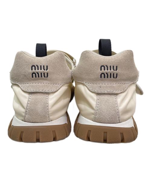 MIU MIU（ミュウミュウ）MIU MIU (ミュウミュウ) Tyre テクニカルファブリックxスエード バレリーナ アイボリー サイズ:37 1/2の古着・服飾アイテム